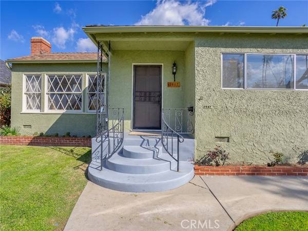 1937 W Kenneth Road, Glendale, CA 91201