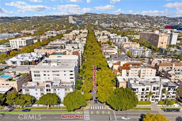 321 N Oakhearst Drive #203, Beverly Hills, CA 90210