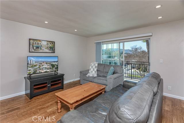 4140 Warner Boulevard #212, Burbank, CA 91505