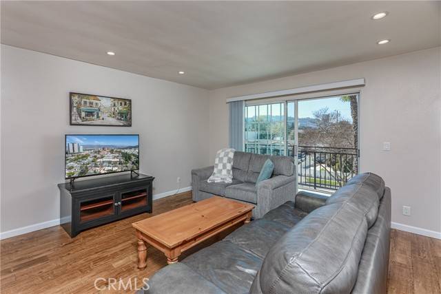 4140 Warner Boulevard #212, Burbank, CA 91505