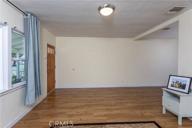Burbank, CA 91506,425 N Lincoln Street