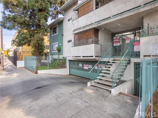 9038 Orion Avenue #206, North Hills, CA 91343