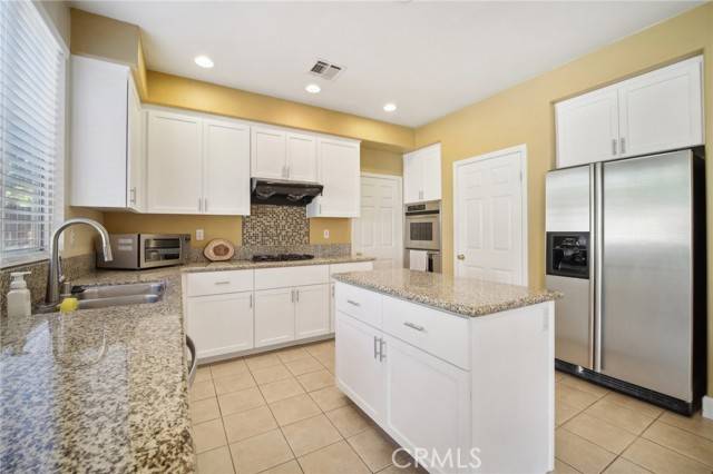 Reseda, CA 91335,7545 Belmar Avenue