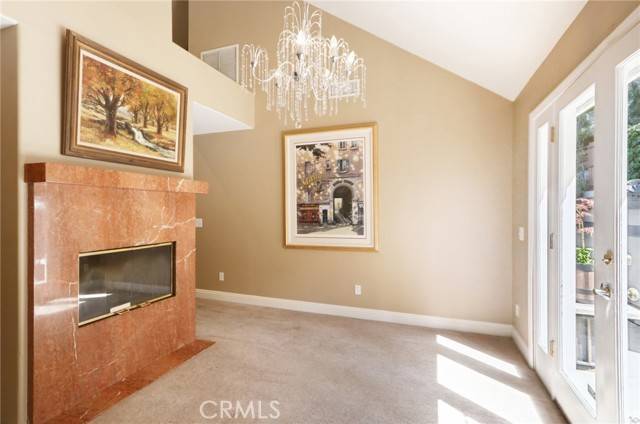 Woodland Hills, CA 91367,21006 Dumetz Road