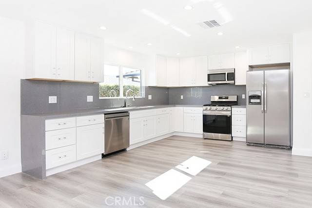 Northridge, CA 91324,8540 Calvin Avenue