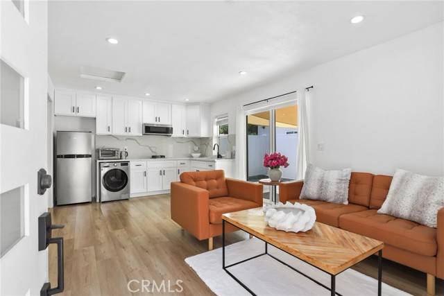 Burbank, CA 91505,2129 N Pepper Street