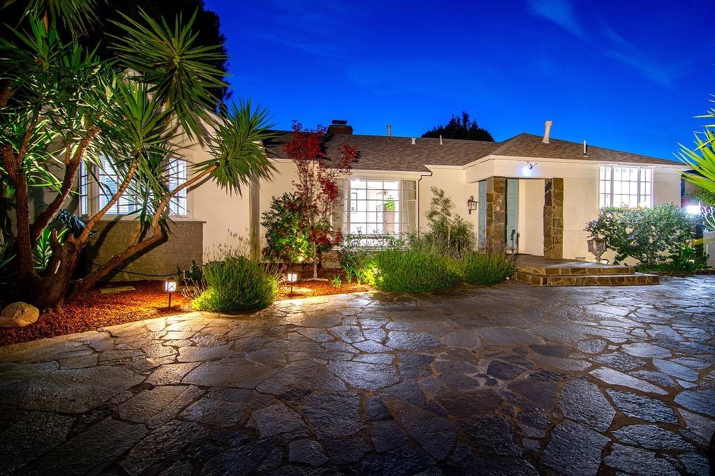 Studio City, CA 91604,4001 Coldwater Canyon Avenue