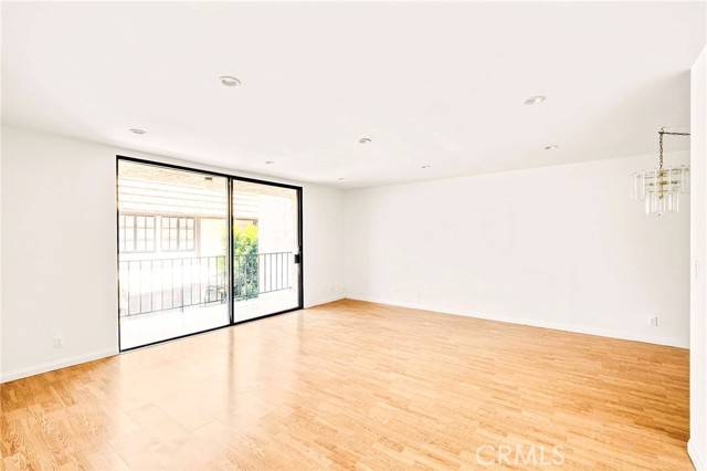 Glendale, CA 91202,1401 Valley View Road #330