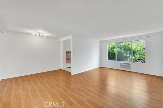 West Hollywood, CA 90046,1234 N Laurel Avenue #9A