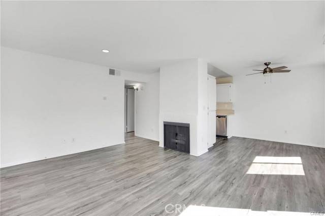 Toluca Lake, CA 91602,4406 Cahuenga Boulevard #107A