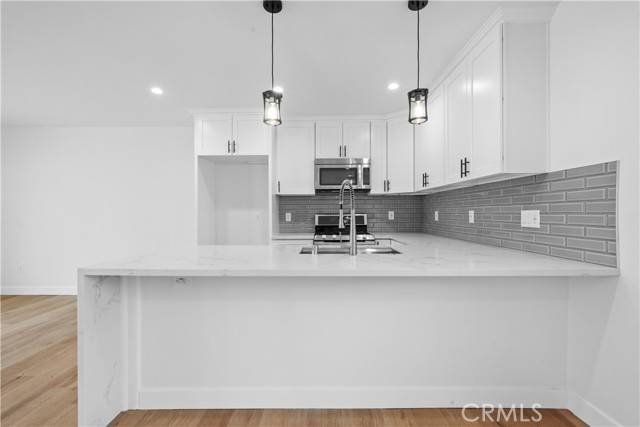 Mission Hills (san Fernando), CA 91345,11018 Burnet Avenue
