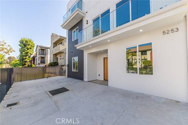 5253 Agnes Avenue #2, Valley Village, CA 91607