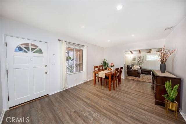 Panorama City, CA 91402,7838 Hazeltine Avenue