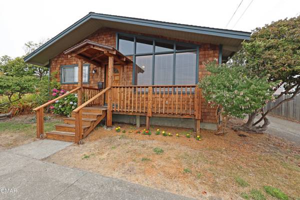 372 S Whipple Street, Fort Bragg, CA 95437