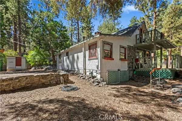 Wrightwood, CA 92397,1629 Twin Lakes Road