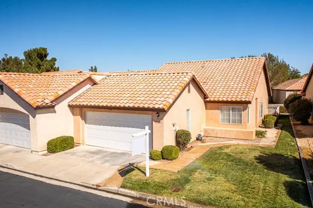 11537 Oak Street, Apple Valley, CA 92308