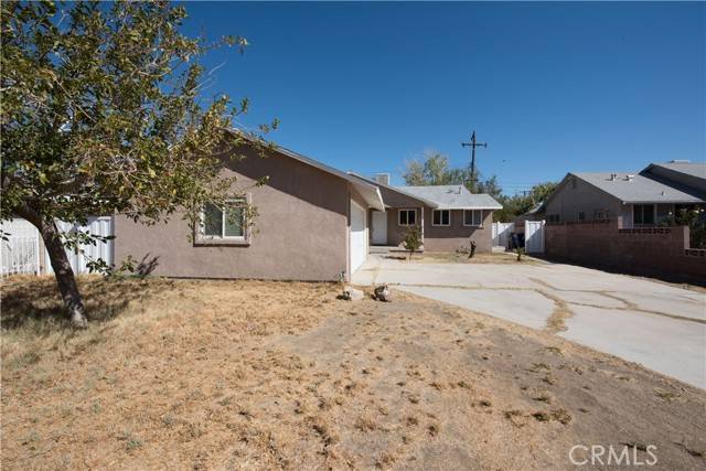 45514 Leatherwood Avenue, Lancaster, CA 93534