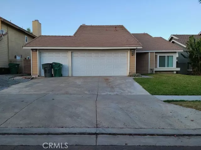 1087 Ridgewood Drive, Corona, CA 92881