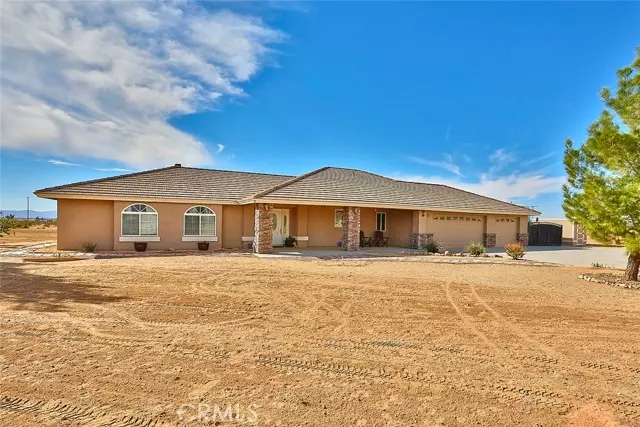 24075 Zuni Road, Apple Valley, CA 92307