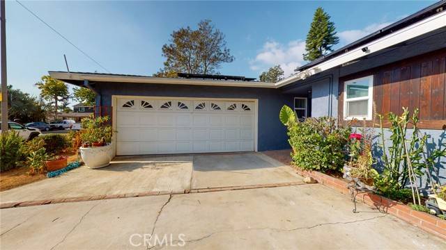 13731 Olympic Avenue, Costa Mesa, CA 92626