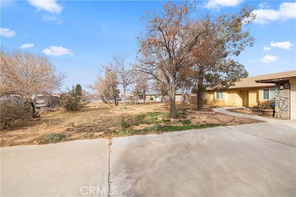 12563 Standing Bear Road, Apple Valley, CA 92308