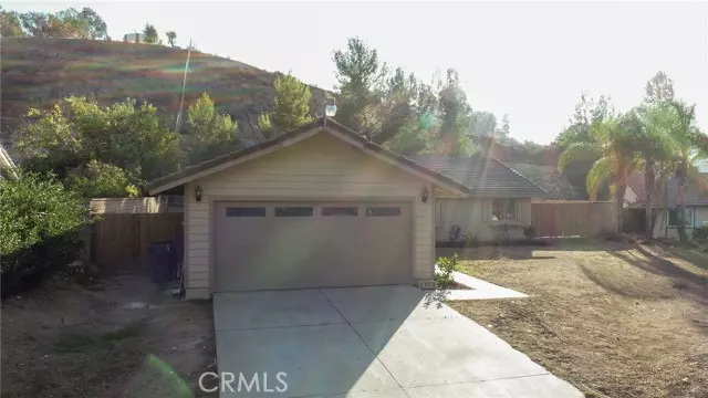 1952 Adobe Avenue, Corona, CA 92882