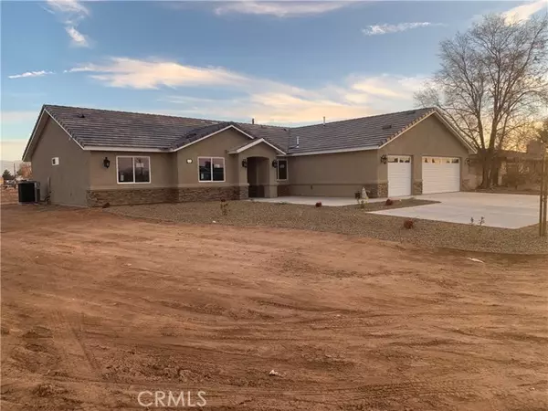 13821 Kiowa Road, Apple Valley, CA 92307