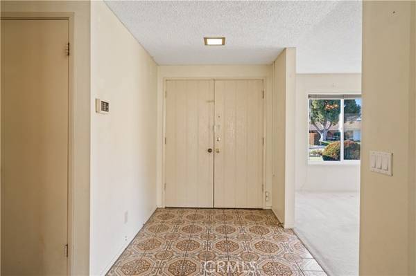 La Verne, CA 91750,4326 Friar Circle