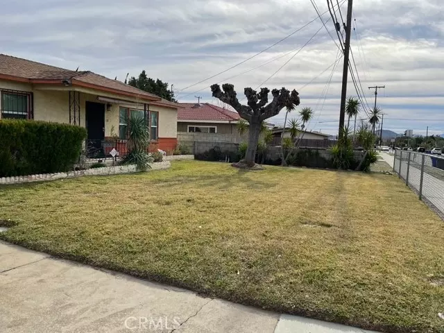 Fontana, CA 92336,7561 Juniper Avenue