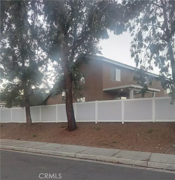 Corona, CA 92883,13684 Glen Canyon Drive Drive