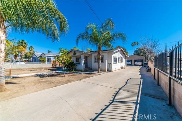 334 S Thompson St, Hemet, CA 92543