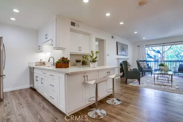 8302 Raintree Circle, Culver City, CA 90230