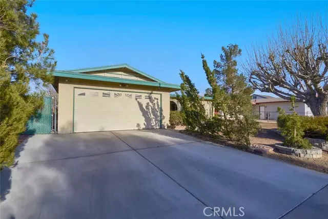 305 Moss Avenue, Barstow, CA 92311