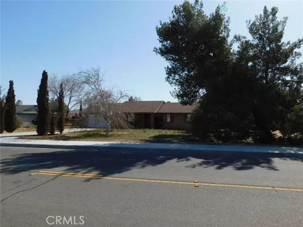 14445 Pioneer Road, Apple Valley, CA 92307