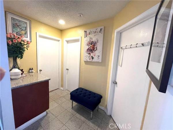 Diamond Bar, CA 91765,23054 Paseo De Terrado #2