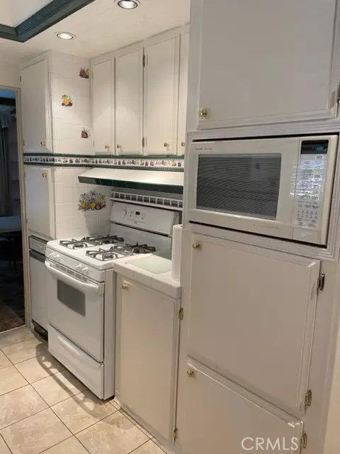 San Dimas, CA 91773,1630 W Covina #34