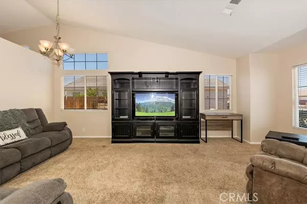 Apple Valley, CA 92308,21261 Glenora Drive