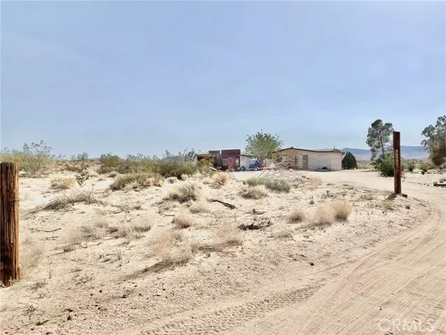 Landers, CA 92285,58117 Fancher Road