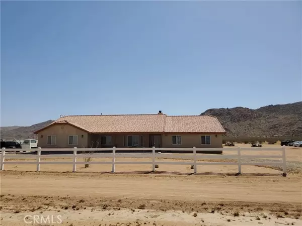 13545 Toloma Road, Apple Valley, CA 92307