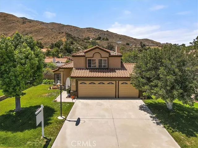 Colton, CA 92324,2207 Canyon Drive