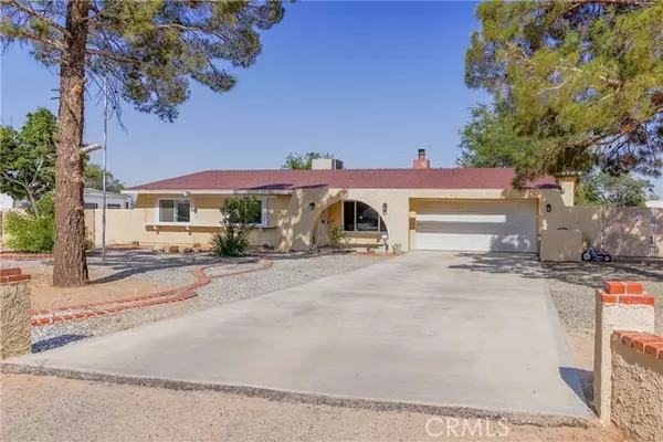 12641 Running Deer Road, Apple Valley, CA 92308