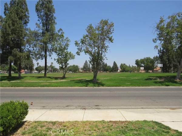 Jurupa Valley, CA 92509,7984 Linares Avenue