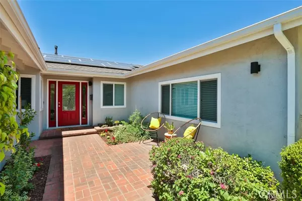 Glendora, CA 91741,543 N Crestview Drive