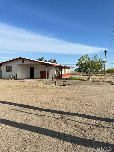 Niland, CA 92257,8010 Luxor Avenue