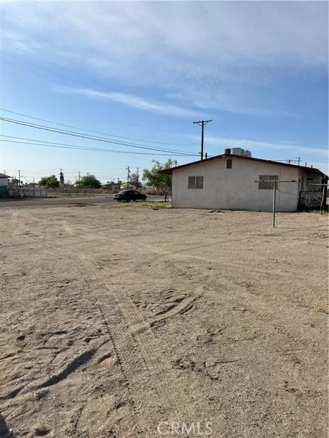 Niland, CA 92257,8010 Luxor Avenue