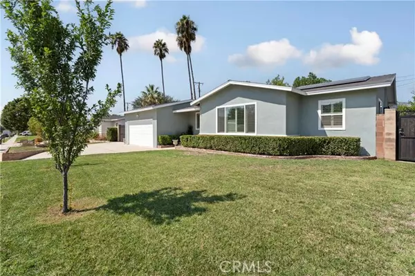 1033 E Lemon Avenue, Glendora, CA 91741