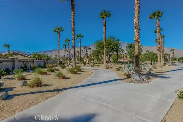 2667 Desert Breeze Way, Palm Springs, CA 92262