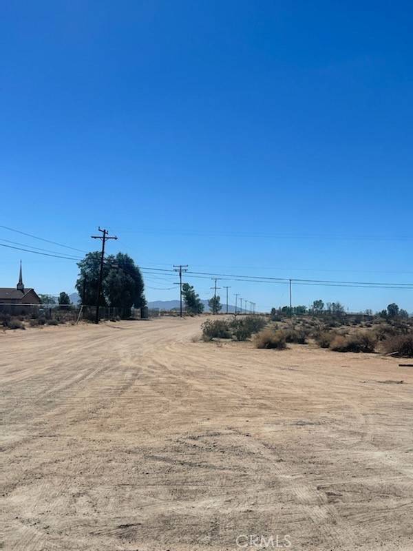 Hinkley, CA 92347,36878 Flower