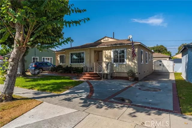 Lakewood, CA 90712,2503 Yearling Street