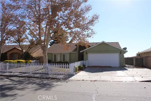 2116 Phlox Avenue, Rosamond, CA 93560